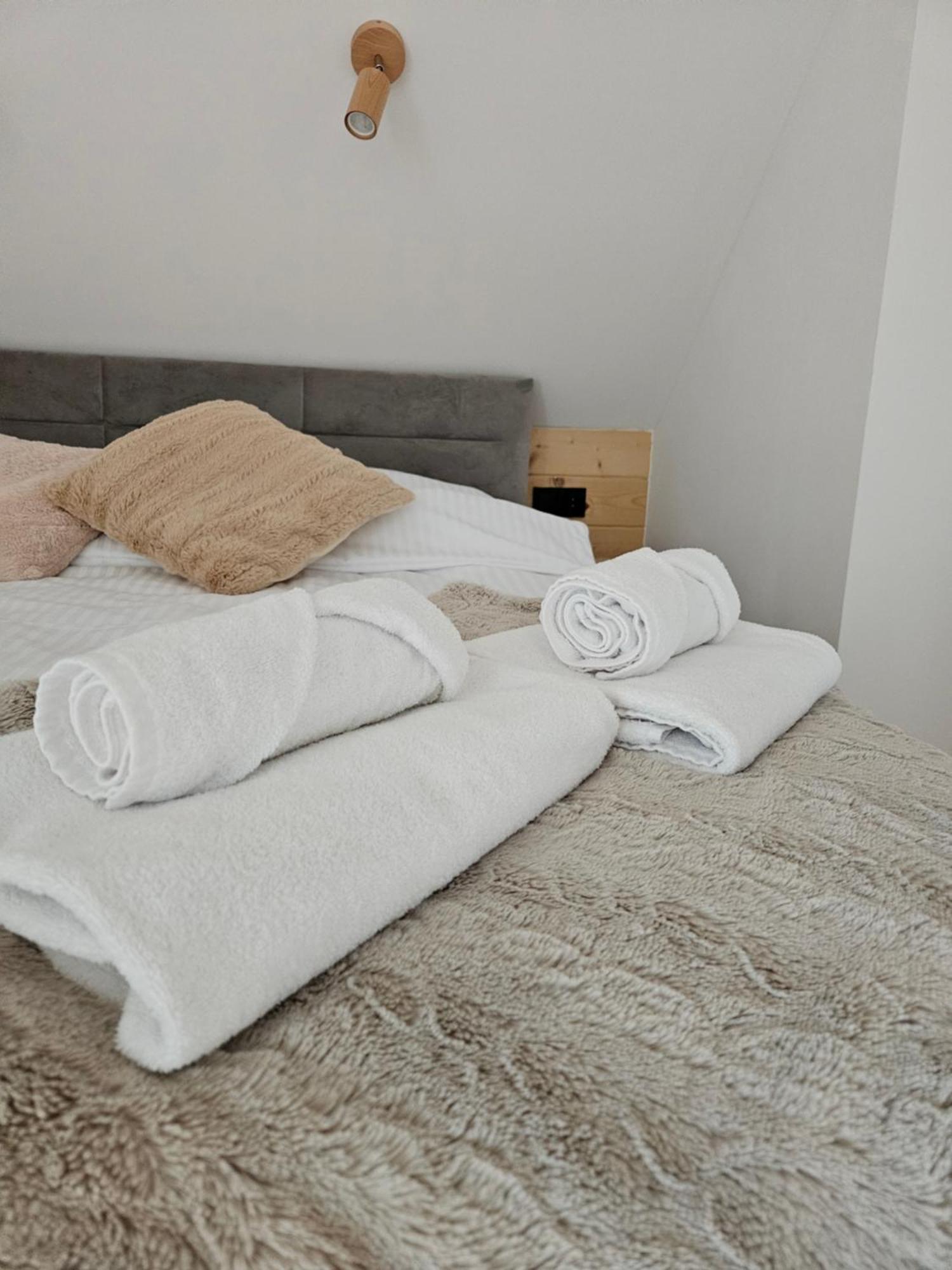 Okno Na Gory Appartement Klikuszowa Buitenkant foto